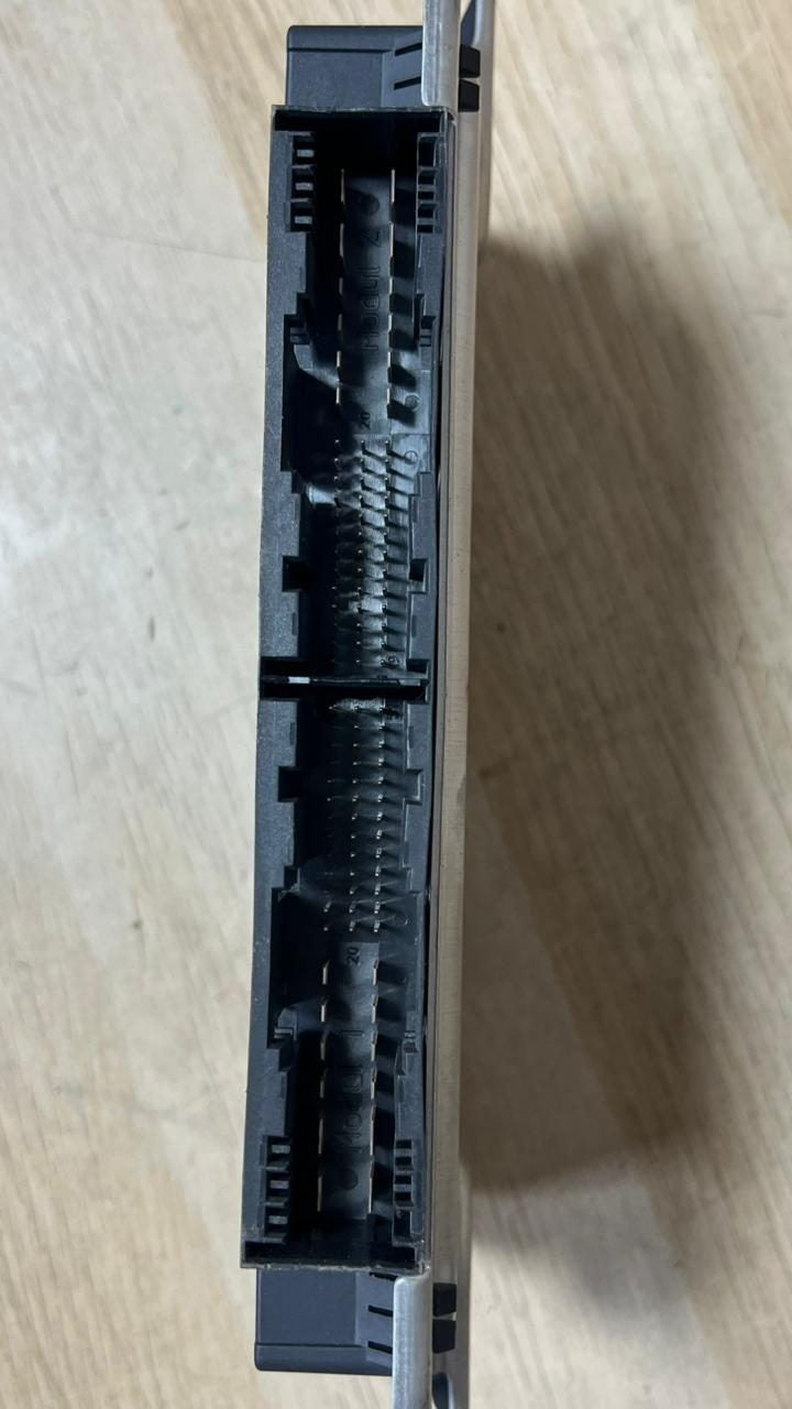 BMW 2012-2013 BMW 650i Footwell Module 9267427 F10 F02 F11 F06 FRM3