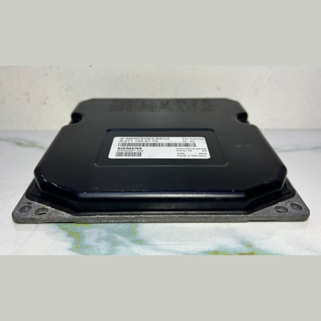 Mercedes-Benz Engine Control Unit A 271 153 91 79