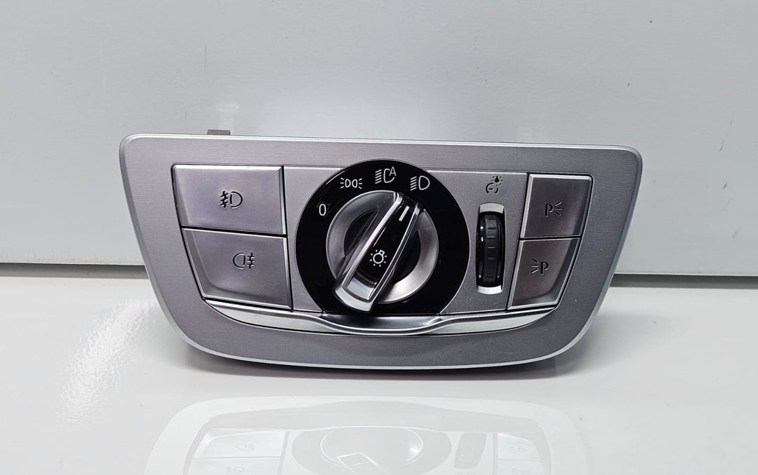 9493726 BMW G12 740i RHD 2015 Head Light Control Switch OEM