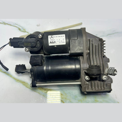 Mercedes W251 R-Class R350 Airmatic Air Suspension Compressor Pump A251 3202404