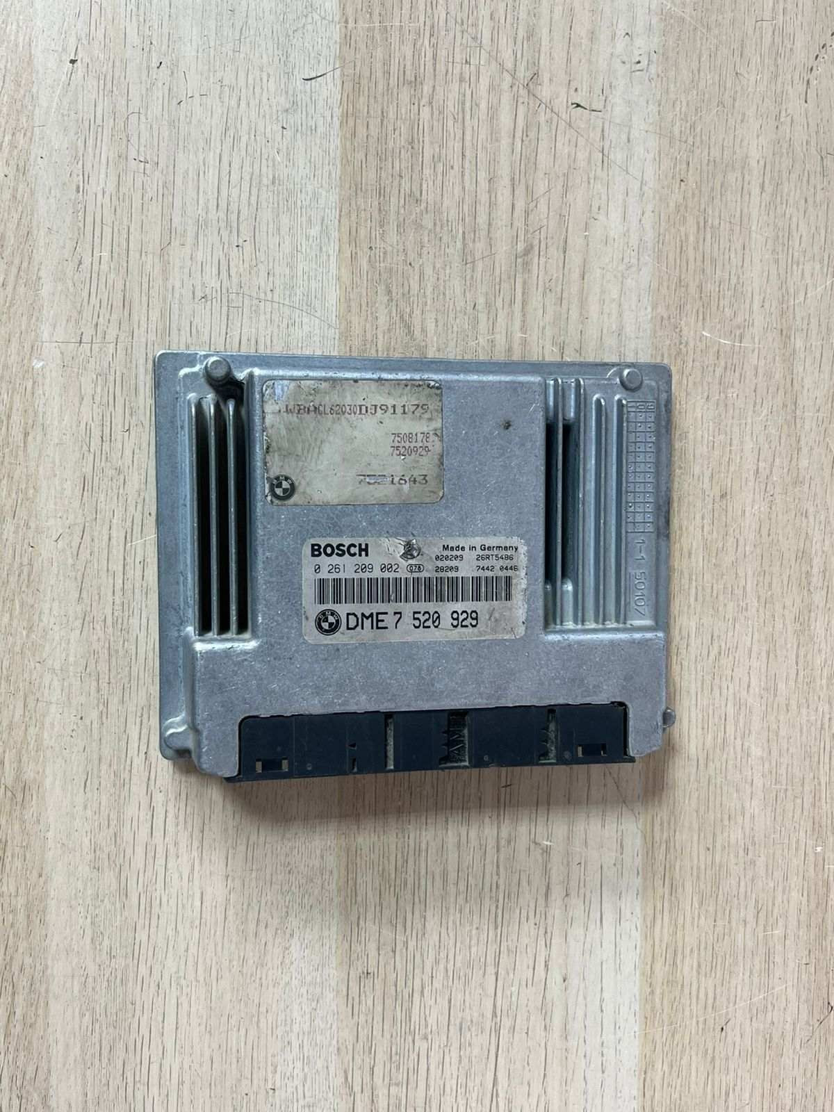 BMW 7 series E65 E66 3.5i/Li 4.5i/Li N62 ENGINE DME BASIC CONTROL MODULE 7520929