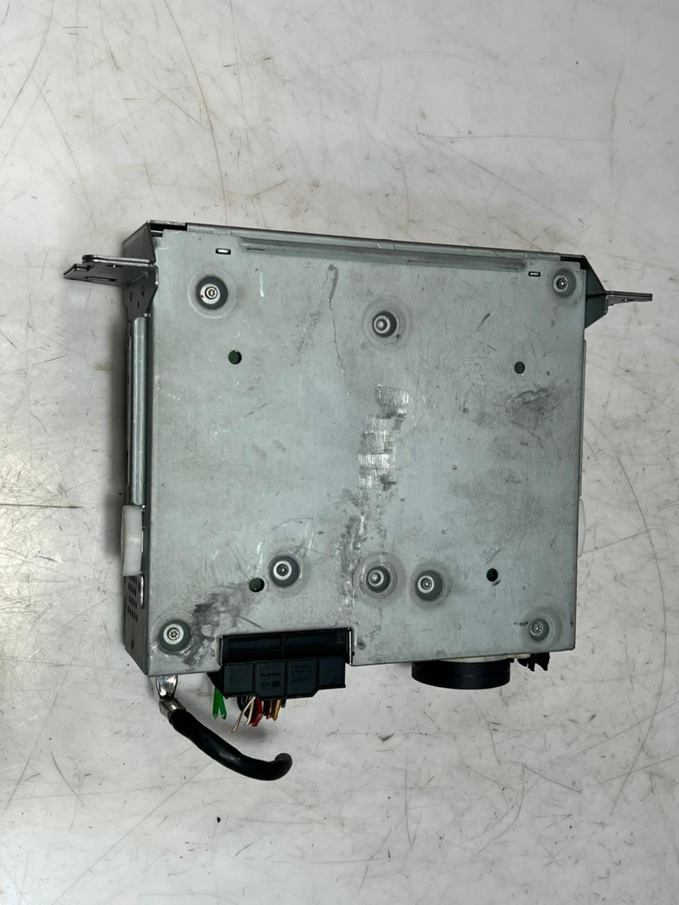 BMW HARMAN 5 Series E60 E61 M-Audio System Controller Mp3 6944010 OEM