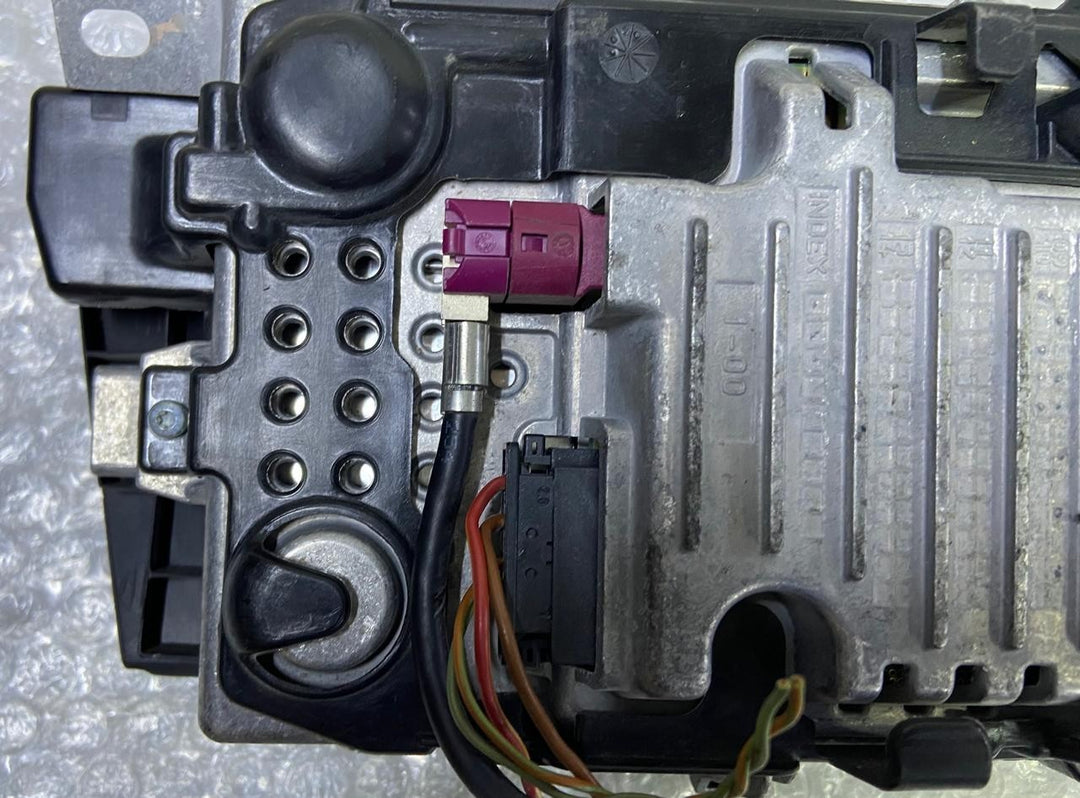 OEM BMW 7 F01 F02 F03 Navigation Central Info Display Screen 9226976- 10.25''