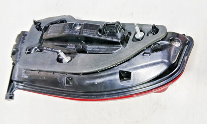 Genuine BMW 7 series  LCI G11 G12 2018-22 rear boot lid light right side 9854650
