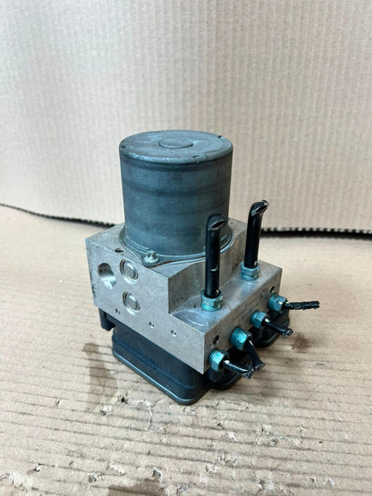 2014 BMW X5 F15 X6 F16 ABS Hydraulic PUMP Control Unit 6866243 OEM