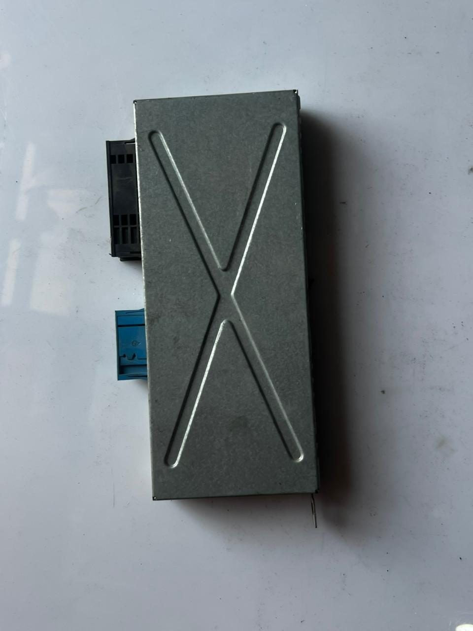 2009-2011 BMW 750i Central Gateway Control Module 9158342 7 Series 740i, 750i, 7