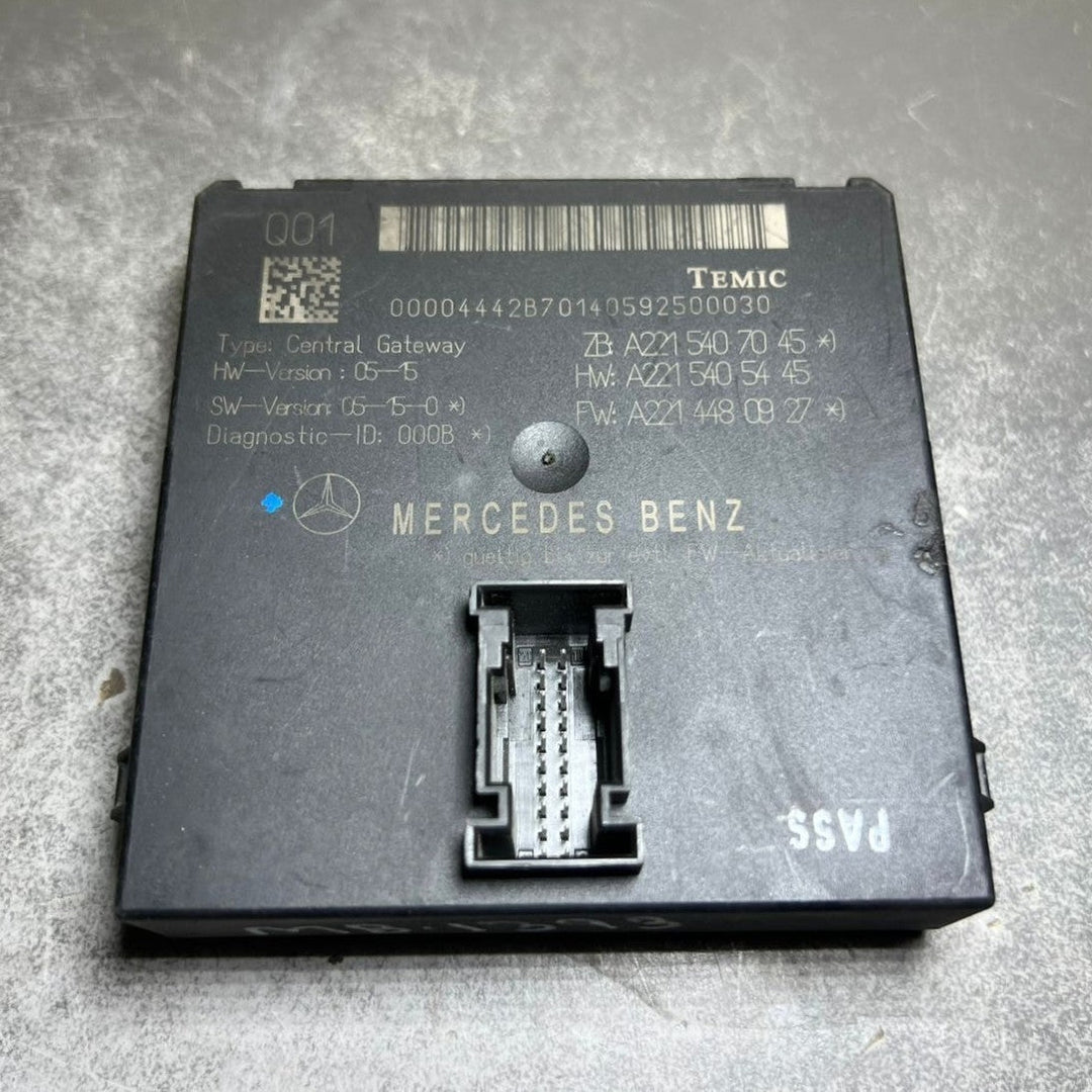 2007-2013 Mercedes-Benz W221 S-Class Gateway Control Module A221 5407045 OEM Q02