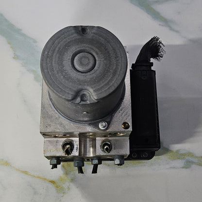 OEM BMW F02 F07 ABS Anti Lock Pump Brake Module 6797036, 6797038