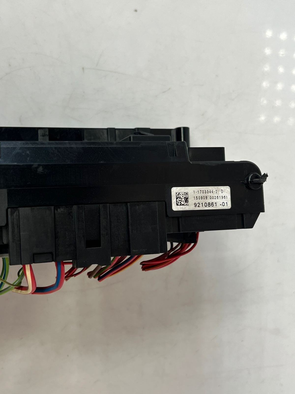 2011-2016 BMW 528i F10 F18 F07 F11 Front Power Distribution Fuse Box 9210861 OEM