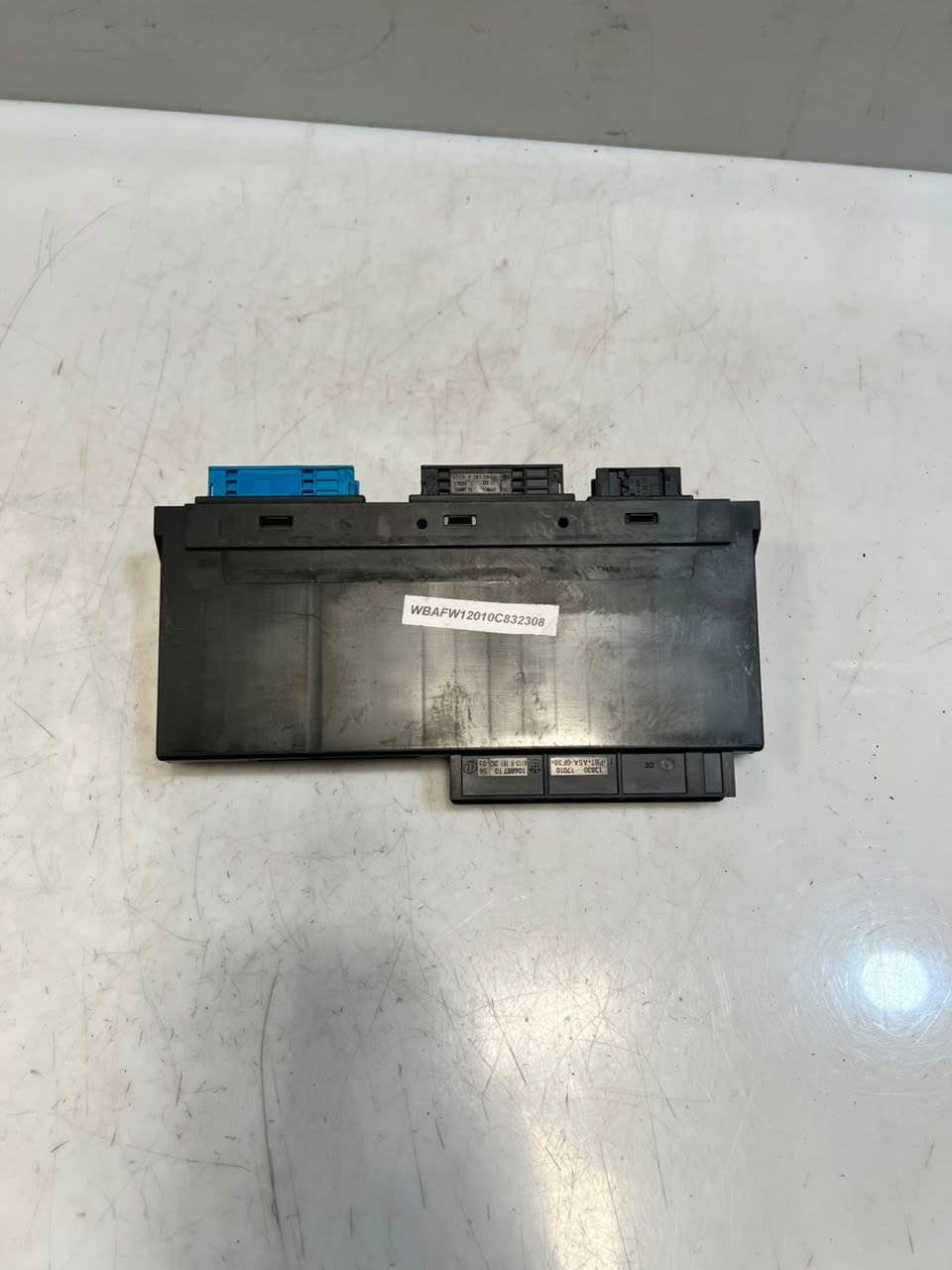 BMW 5 Series F10 F11 520d Body Control Module Junction Box 9244392 OEM
