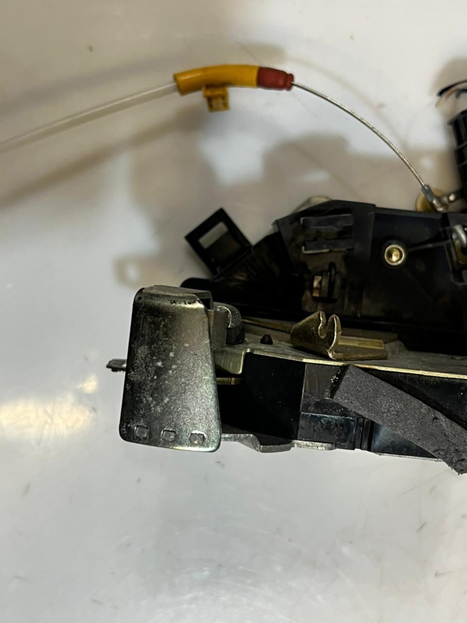 BMW E39 5-Series Door Lock Latch Actuator Rear Left 8166245 OEM