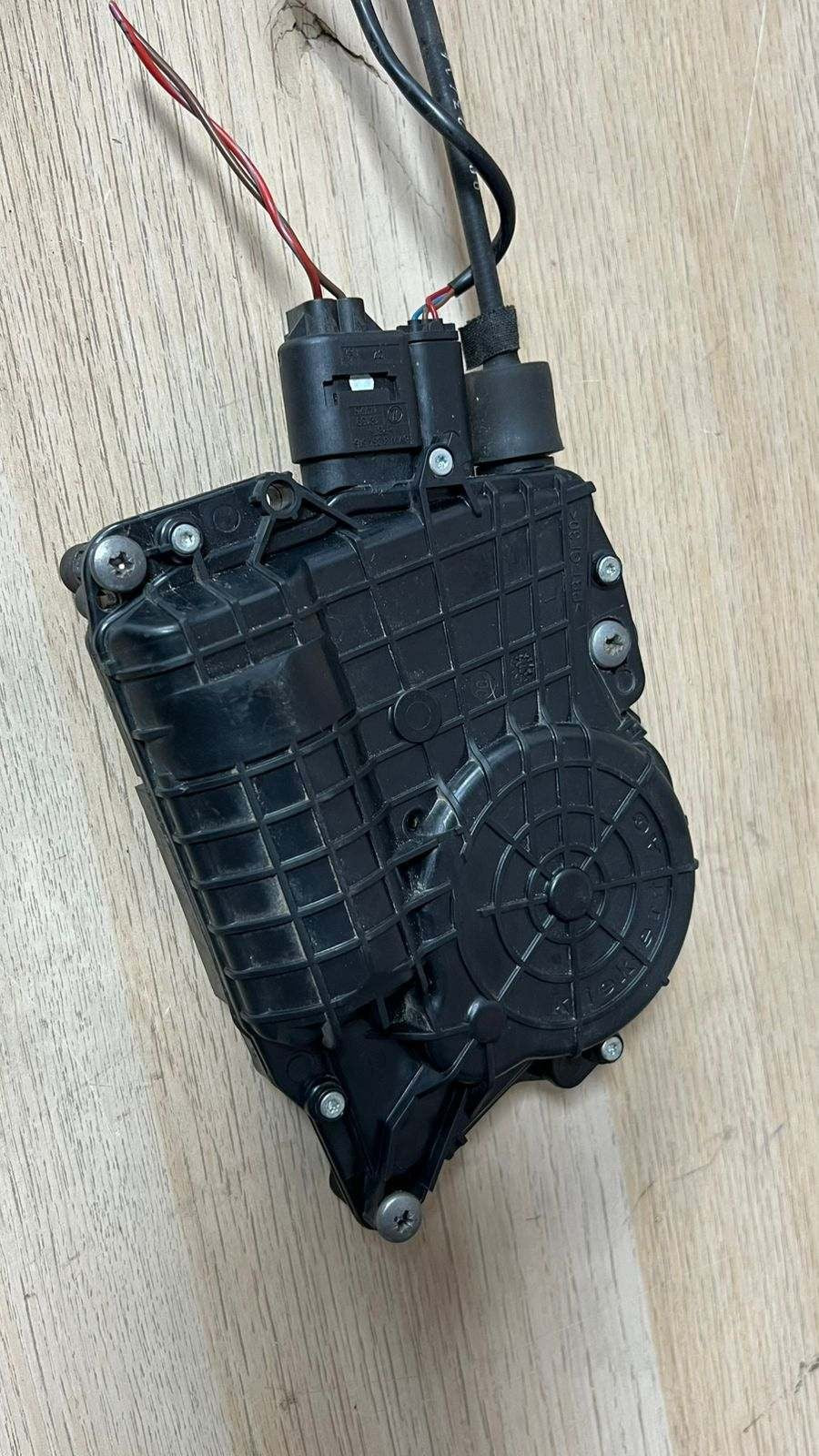 2013-15 BMW Active Hybrid 7 Rear Left Door Lock Actuator 7185687 750Li 5' F10