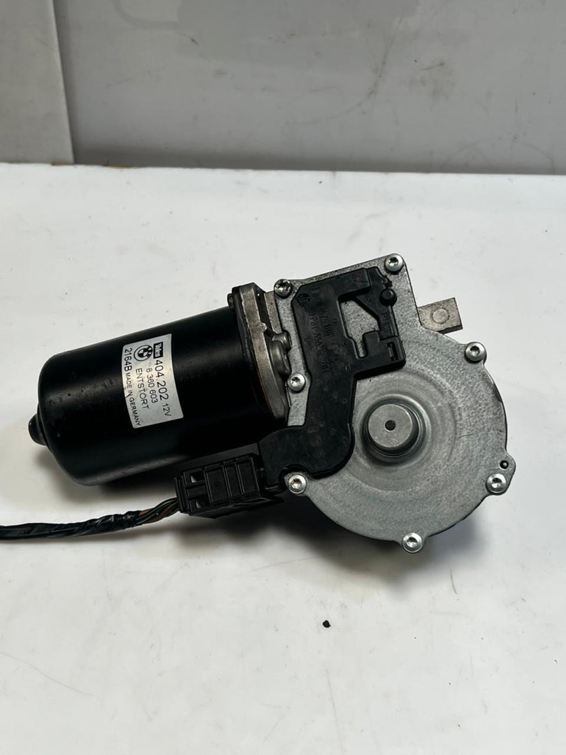 BMW M5 525i 528i 530i 540i E39 Windshield Wiper Motor With Linkage 8360603 OEM