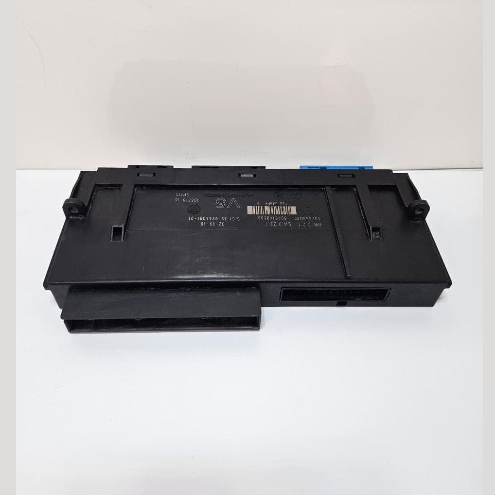 2010-2015 BMW F10 F06 F12 UNCTION BOX ELECTRONICS 3 BODY CONTROL 9244391 OEM