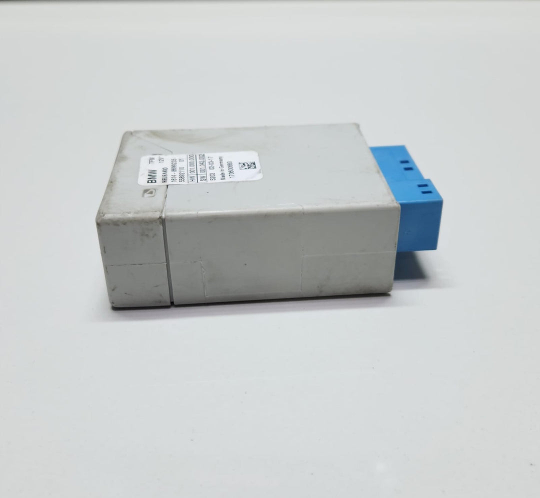 2018-2020 BMW 530e 330e Fuel Pump Control Module 8699235 F30 3 Series OEM