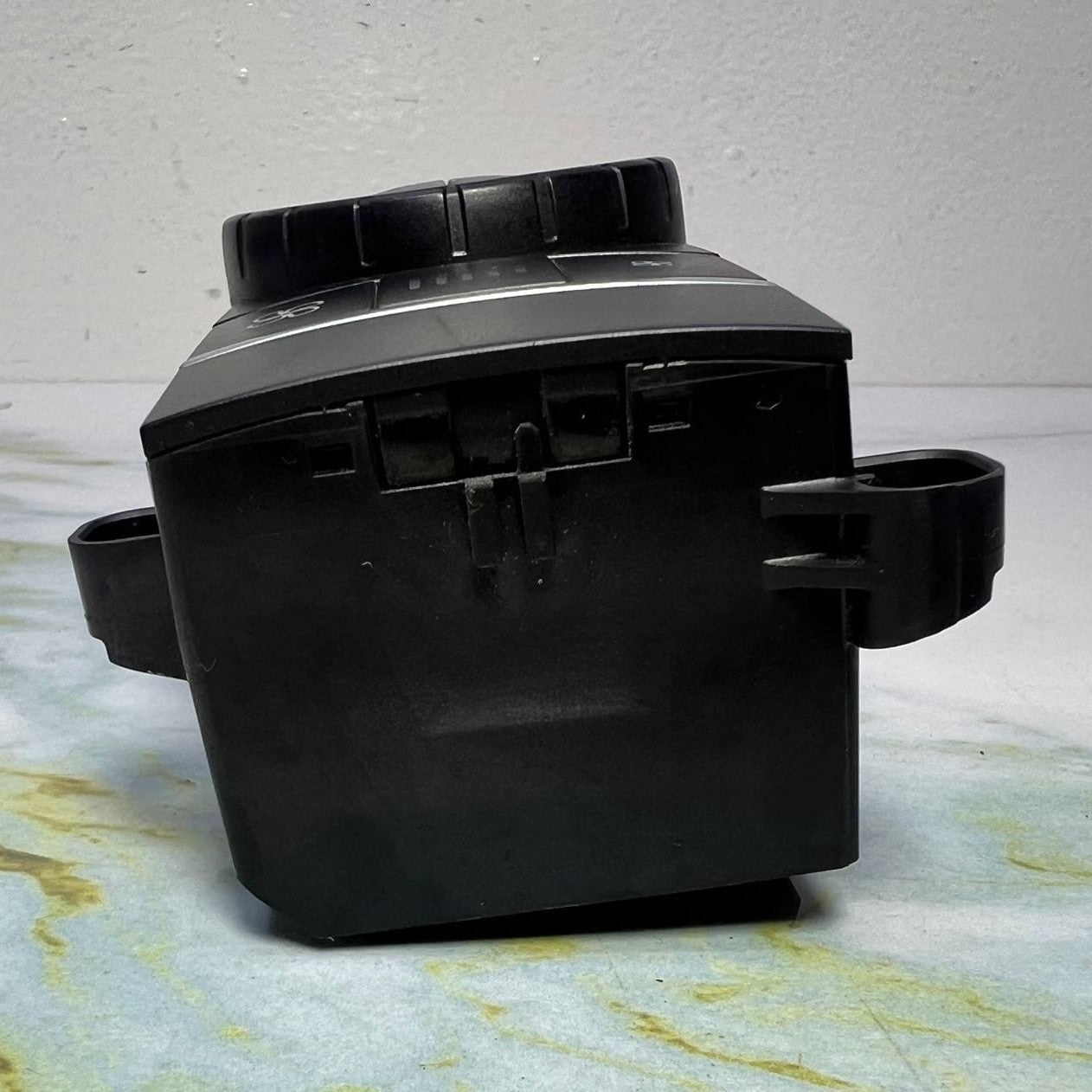 Mercedes Rear Climate Control Panel A1669001305 ML W166 GL W166