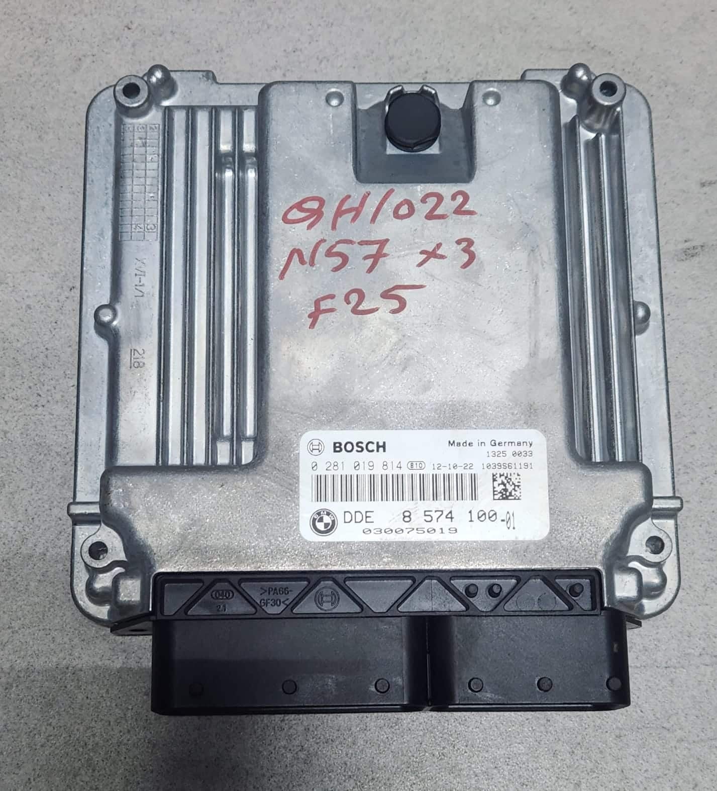 BMW Engine Control Unit 8574100 X3 F25 3.0 DIESEL N57D30A ECU SET