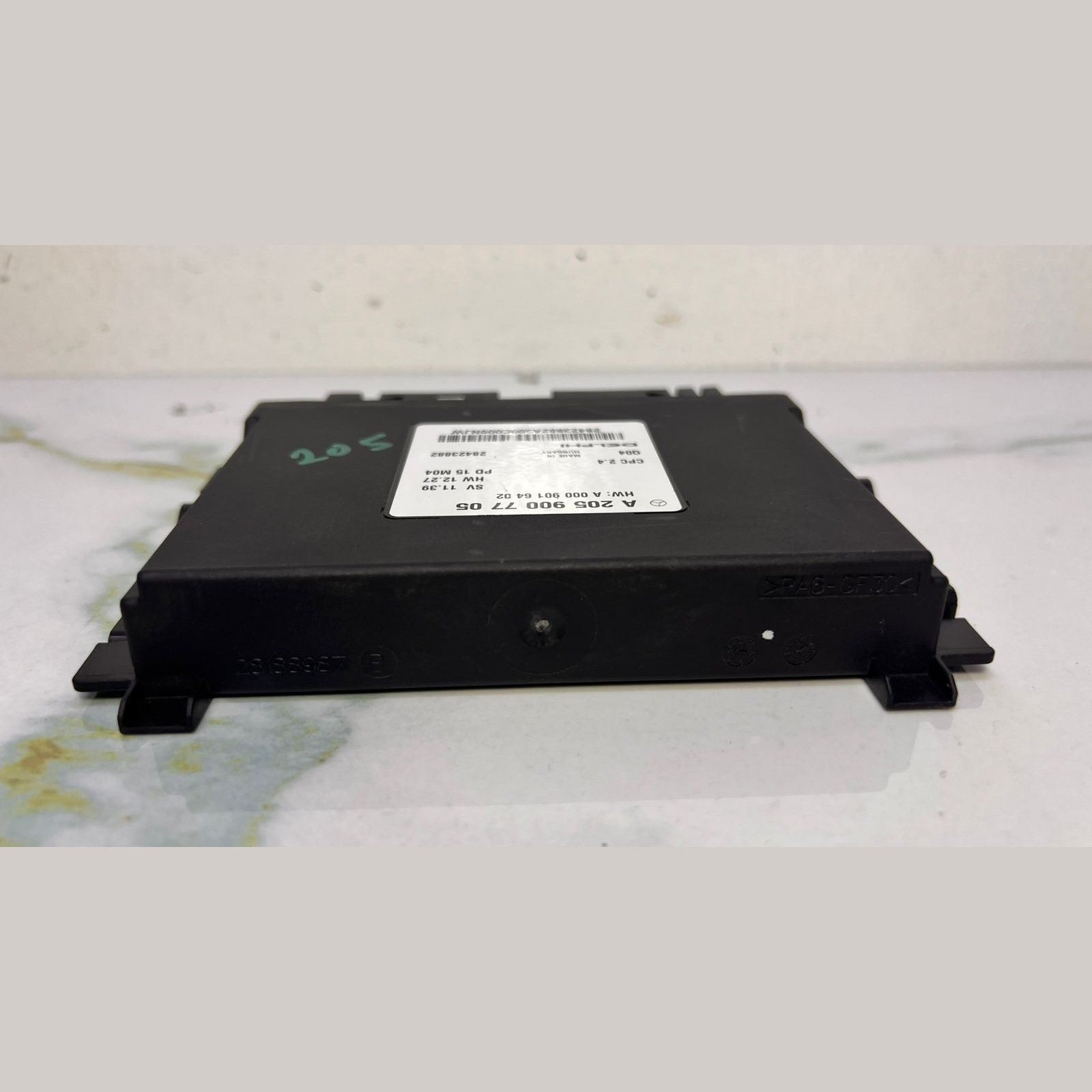 Mercedes-Benz W205 Drivetrain Control Unit A 205 900 77 05