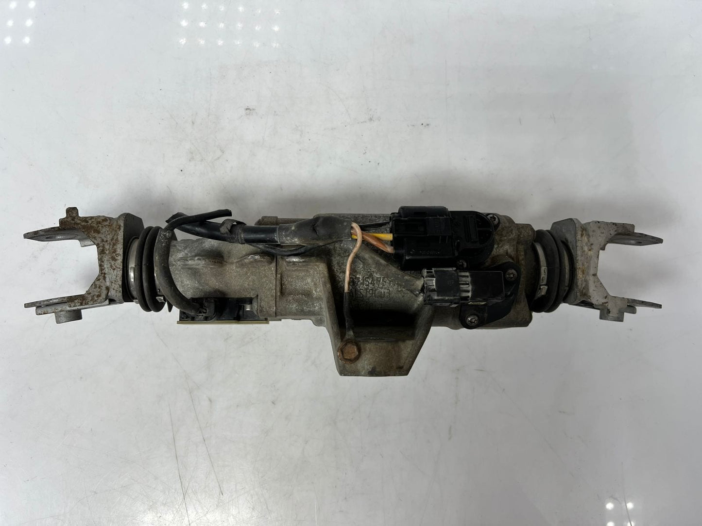 2009-2011 BMW 5' 7' SERIES F11 F01 528i Rear Axle Steering Gear 9327670
