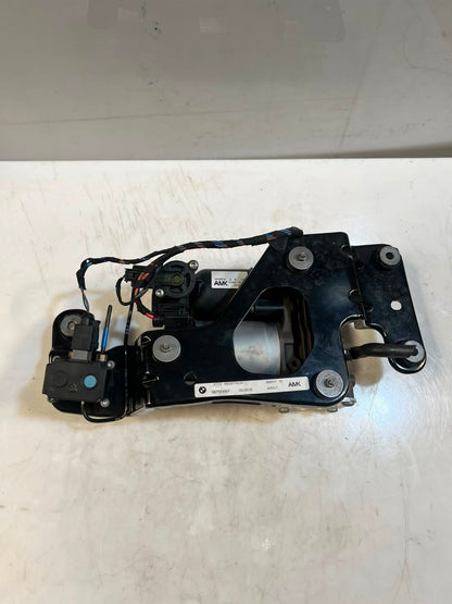 2012 BMW X5 E70 X6 E71 Air Suspension Compressor PUMP 6859714 OEM