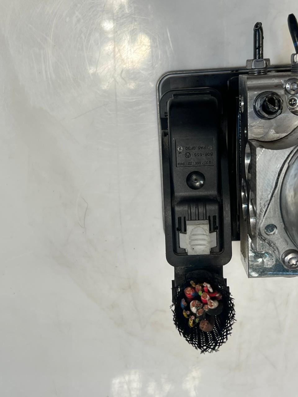 2007-2009 BMW 328i G30 G11 G12 Abs Pump anti-lock brake Module 6886959 OEM