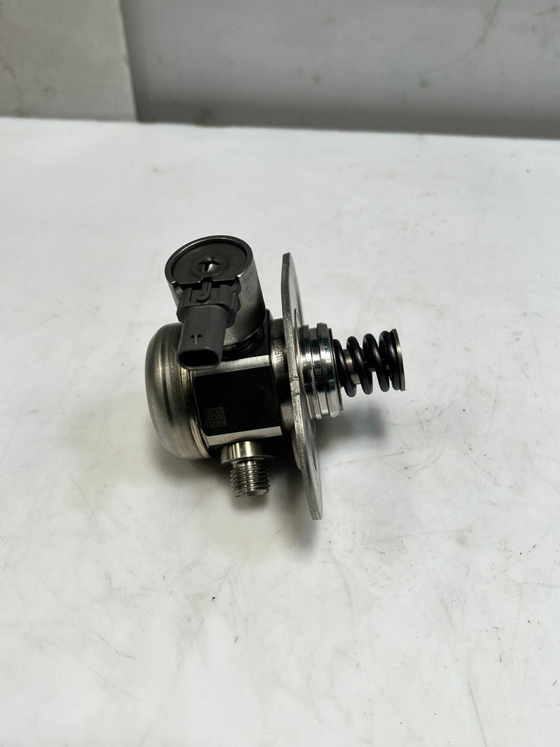 BMW MINI F55 F56 F57 1.2 Petrol B38A12A B38 High Pressure Fuel Pump 7636881