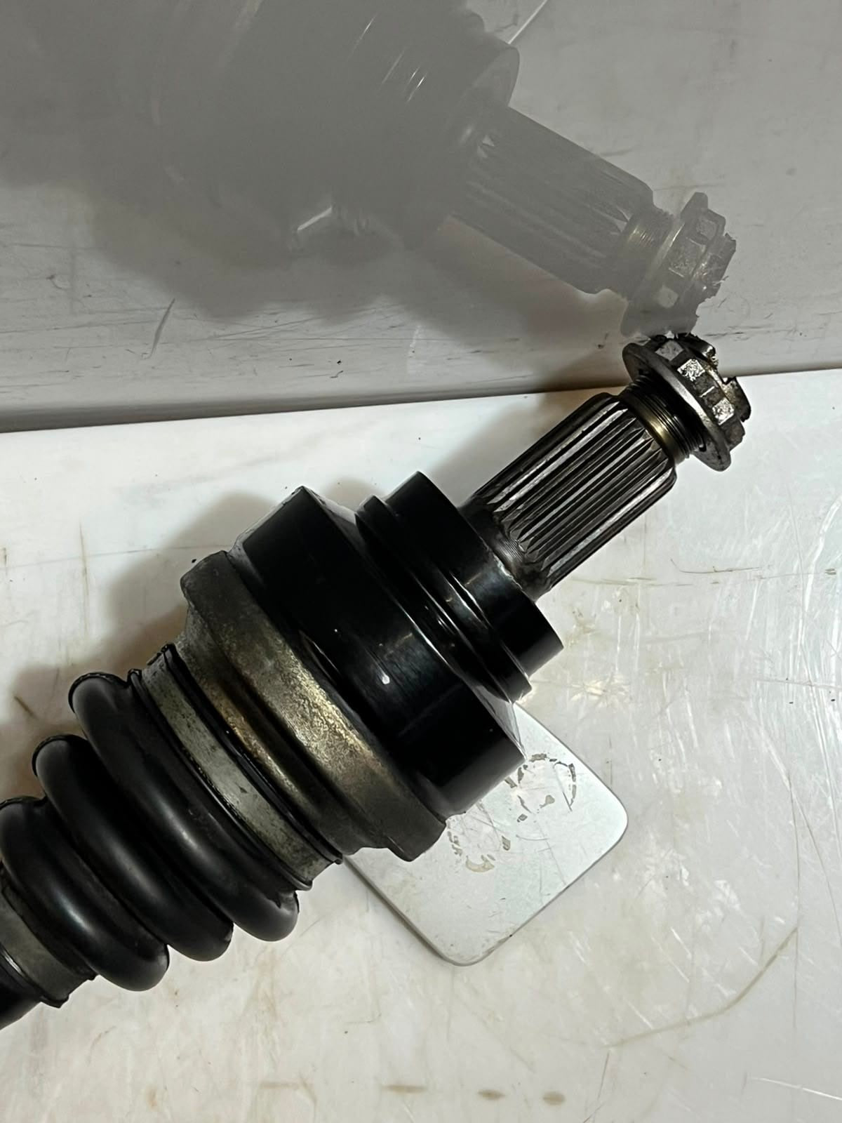 BMW 3 4 Series F30 F31 F35 F32 F36 F33 328d Rear Drive Shaft, Left 8680347 