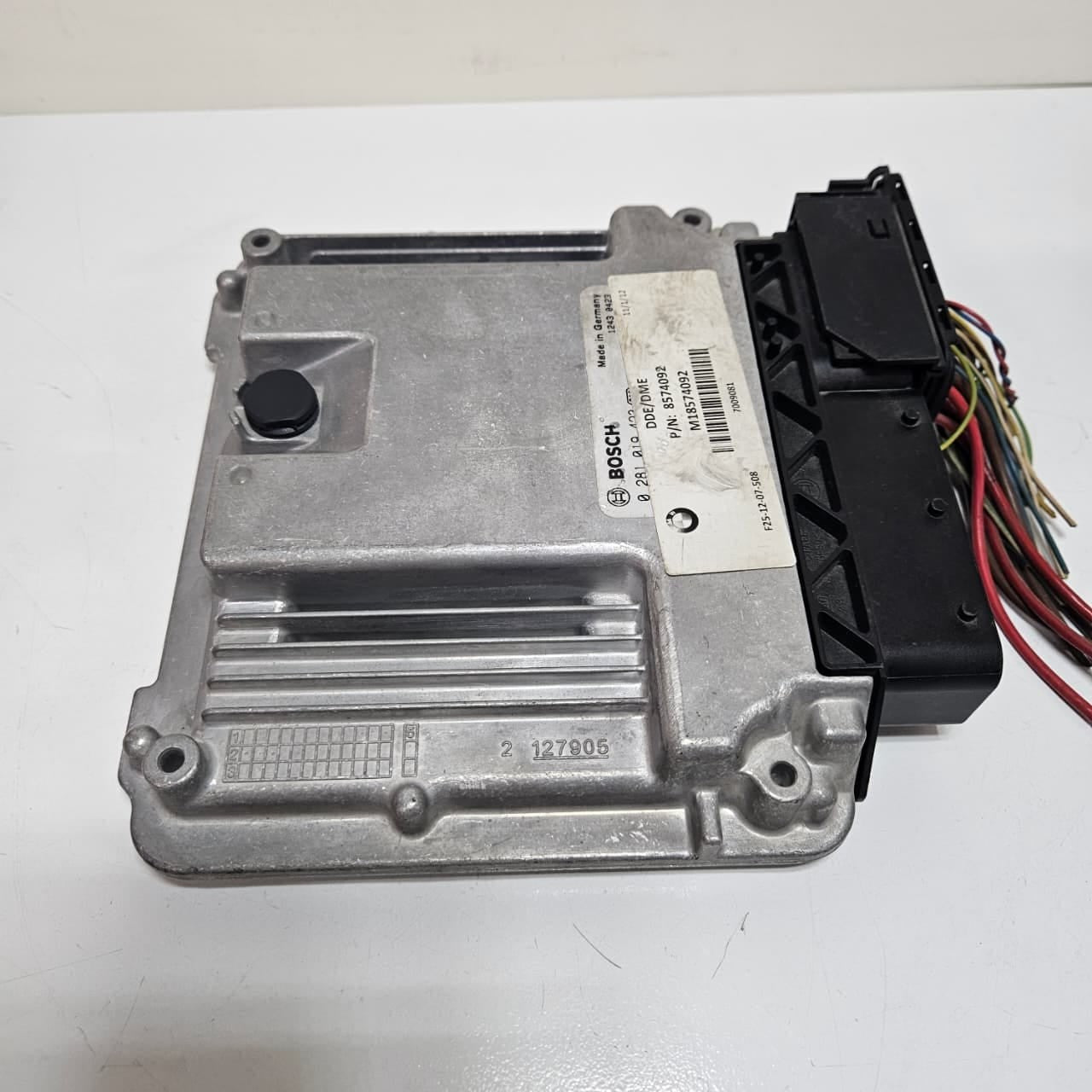 OEM BMW F10 520D Engine ECU DDE N47 BOSCH engine 8574092