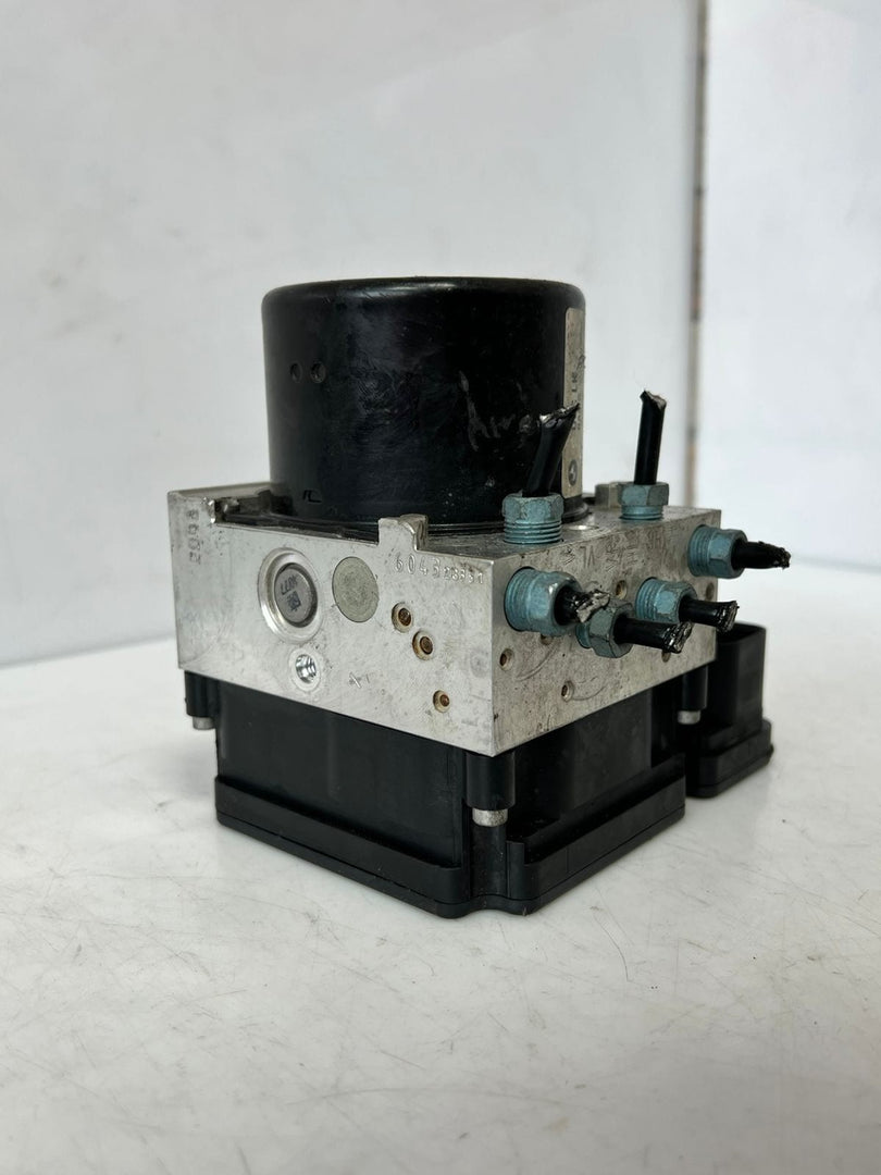 2012-16 BMW 328i F30 F32 F33 Abs Anti-Lock Brake Pump Control Module 6862247 OEM