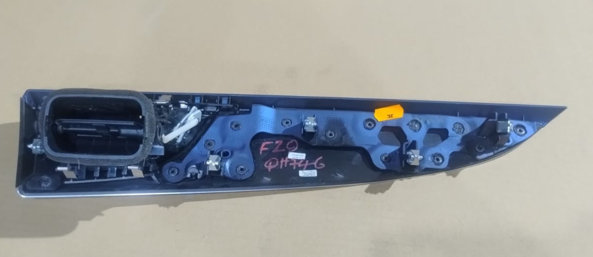 BMW 1 SERIES F20 F21 2012 DASHBOARD AIR VENT GRILL & TRIM LEFT SIDE 9205355