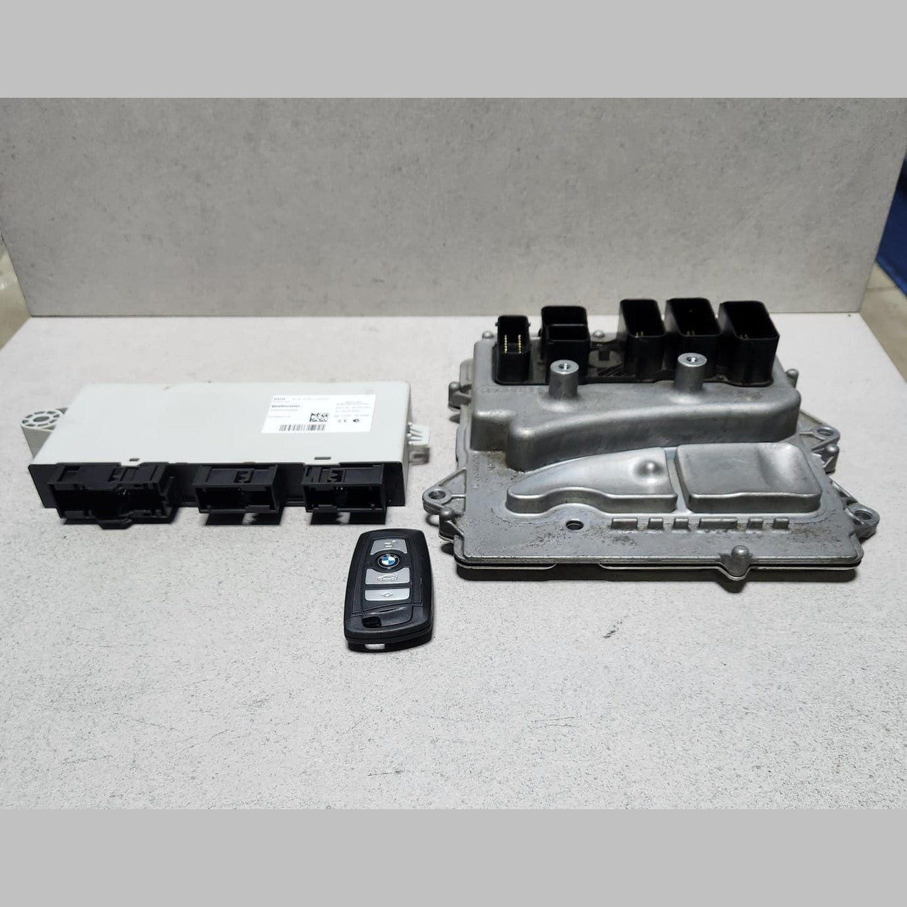 2012-2016 BMW ActiveHybrid 5 Engine Control Unit 7643066Hybrid 3 5 7 and F10 N55