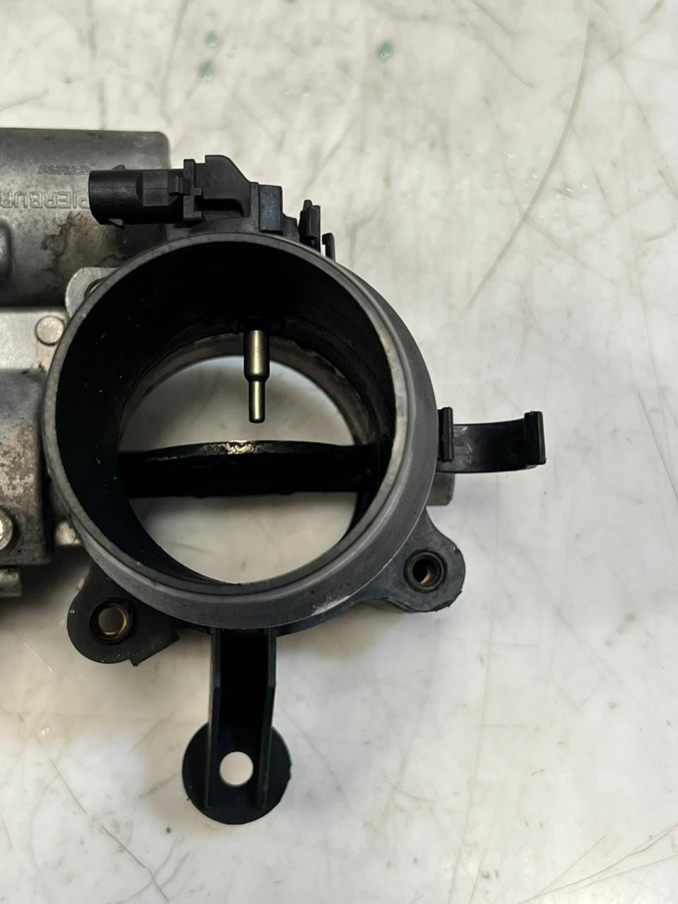 2013 BMW X3 X4 X5 X6 E84 E83 F25 F26 E70 F15 E71 F16 Throttle Body 7810752 OEM