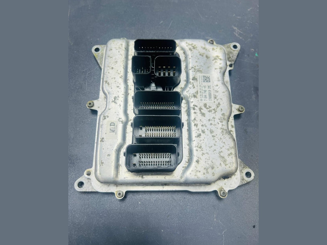 2012-2013 BMW 528i xDrive Engine Computer Module ECU ECM DME 7644748 OEM