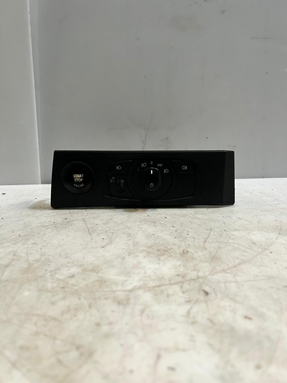 BMW 5 Series E60 E61 E63 E64 Headlight CONTROL Switch 6953731 OEM