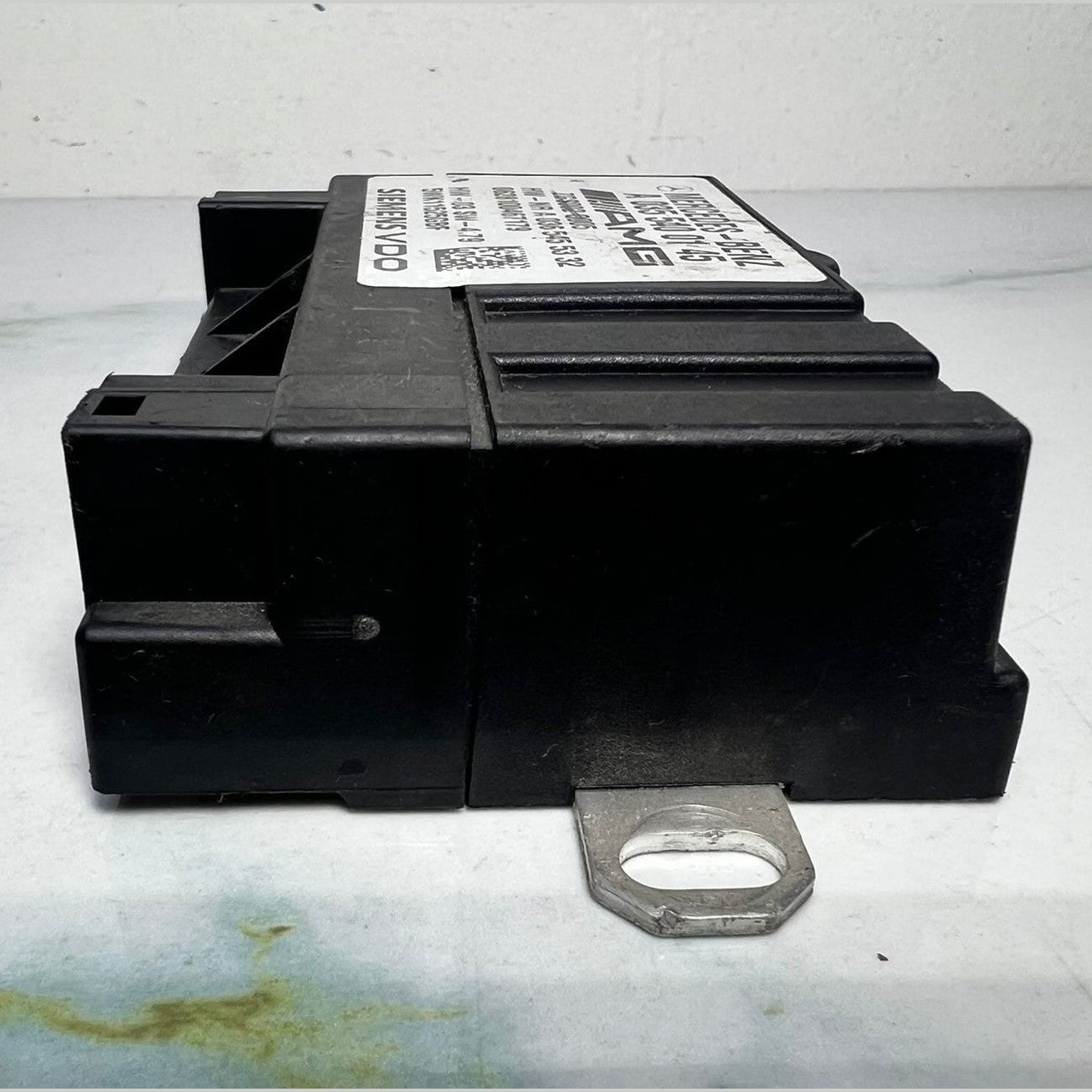 2007-2011 Mercedes-Benz CLS63 AMG Fuel Pump Control Module A0355400145 E63 W218