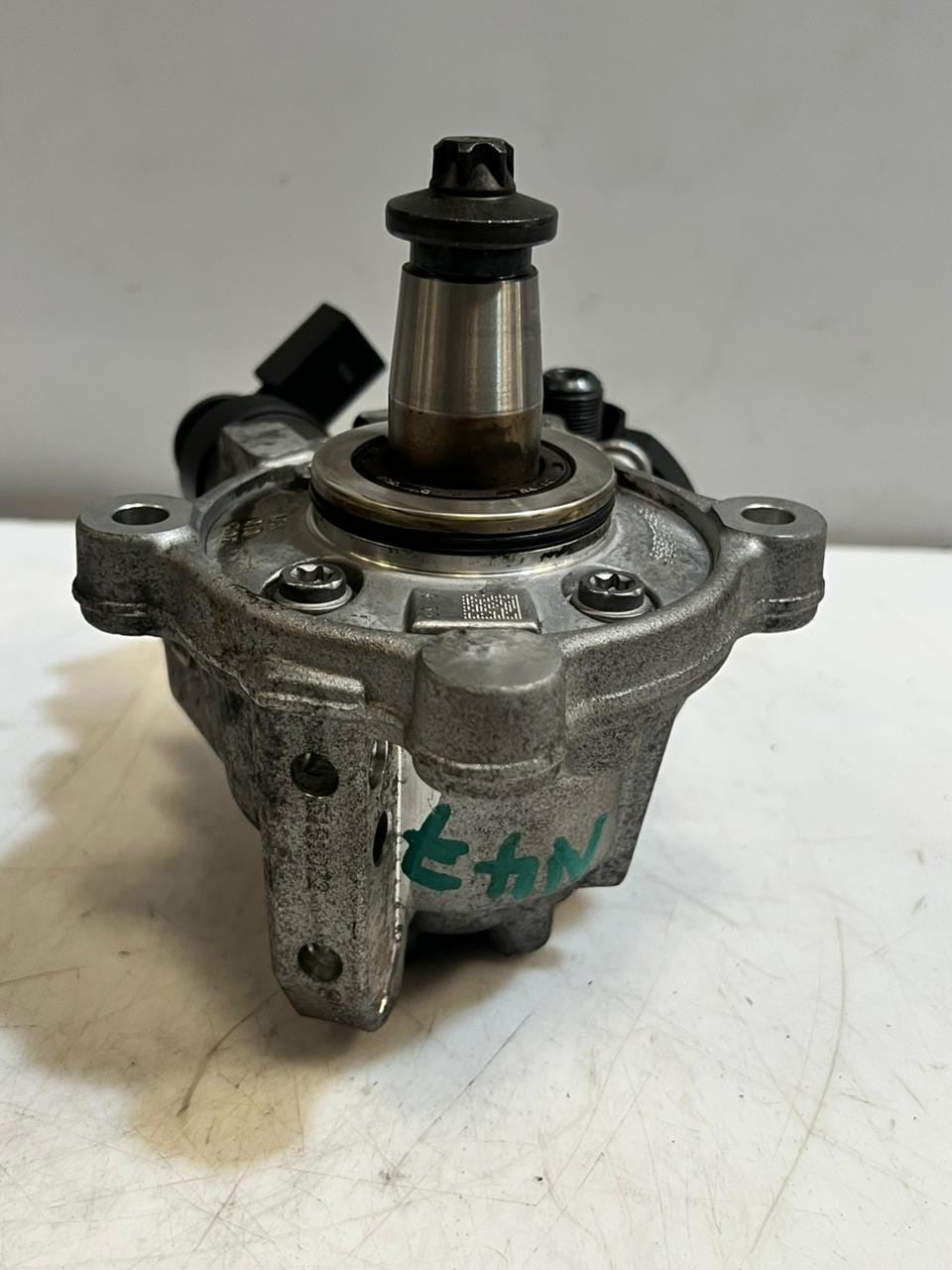 BMW 1 Series F20 F21 1.6 diesel High Pressure Fuel Injection Pump 8515058 OEM