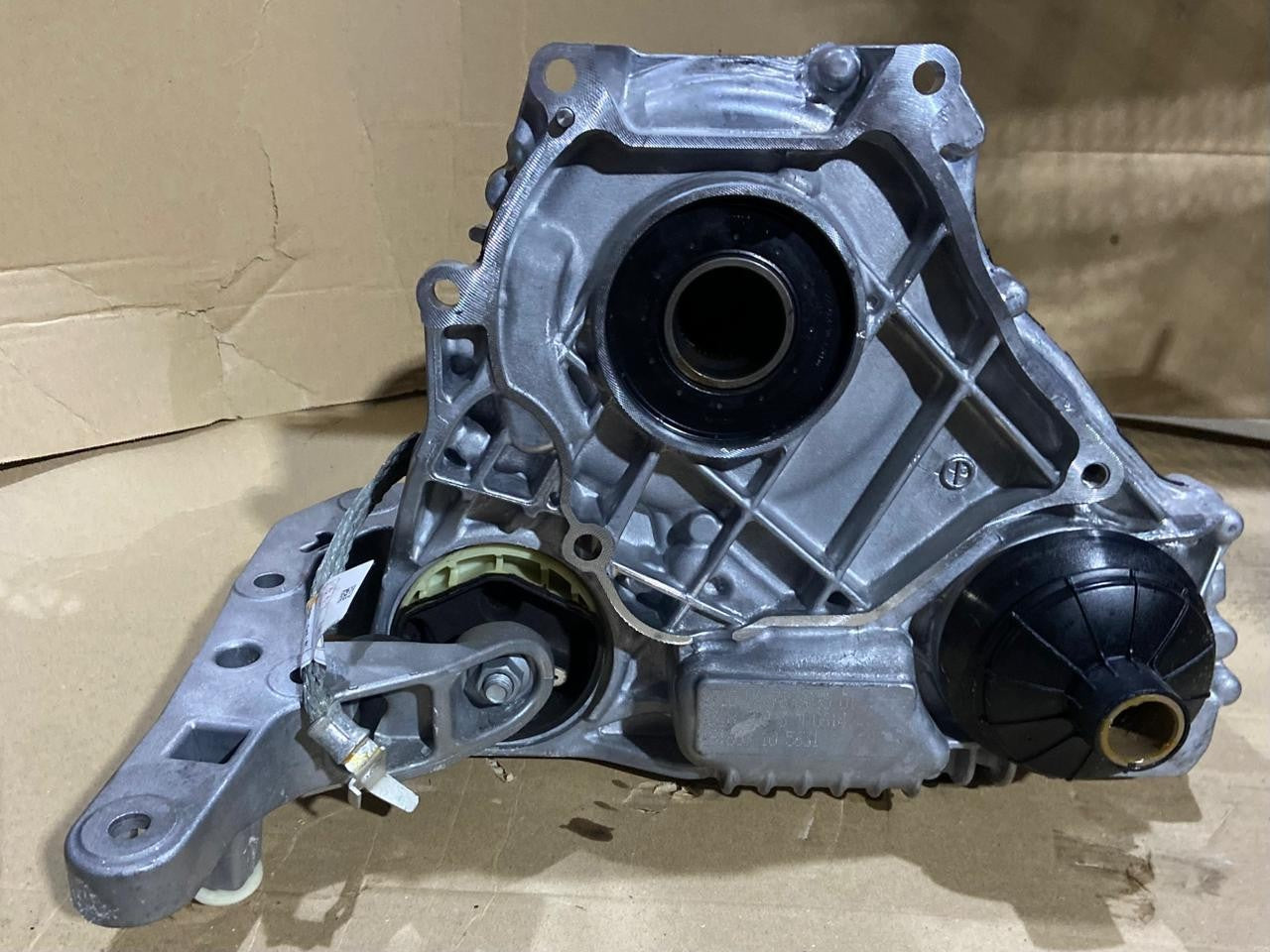 OEM BMW X3 G01 X4 G02 X5 G05 X6 G06 TRANSFER CAS ATC 13 40i used 15km 7889035