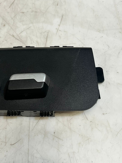 2015 BMW 320i F30 3 Series Front Right Seat ADJUSTMENT Control Switch 9382436