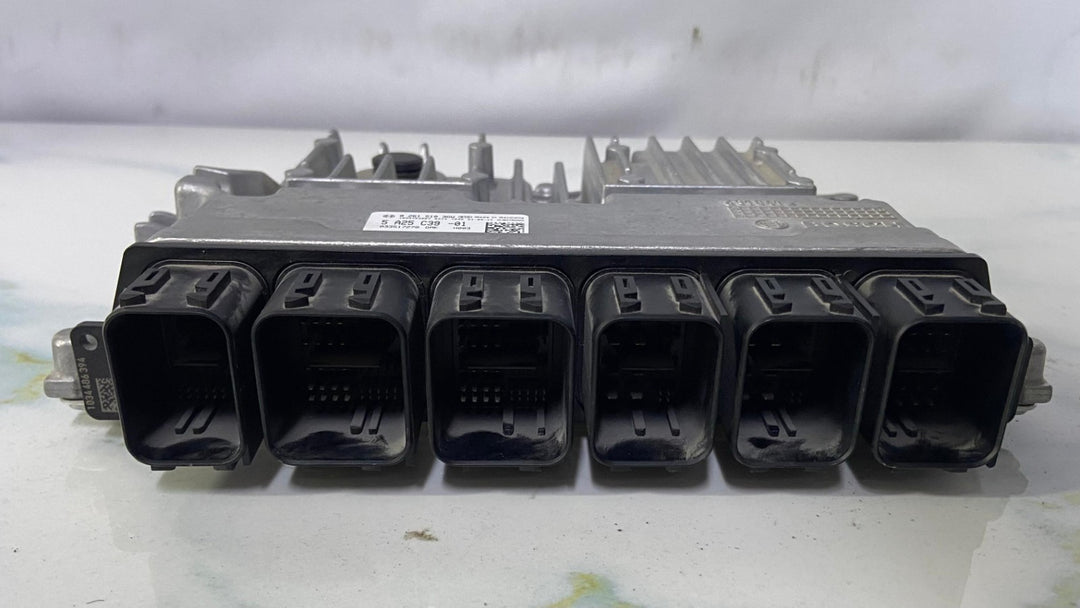 OEM BMW F90 M5 F91 F92 F93 M8 4.4 S63M ENGINE CONTROL MODULE DME 5A25C39 NEW