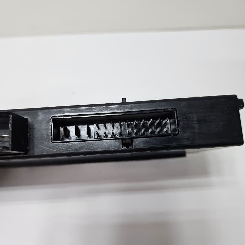 2011-2016 BMW 535i Body Control Module 9244393 OEM