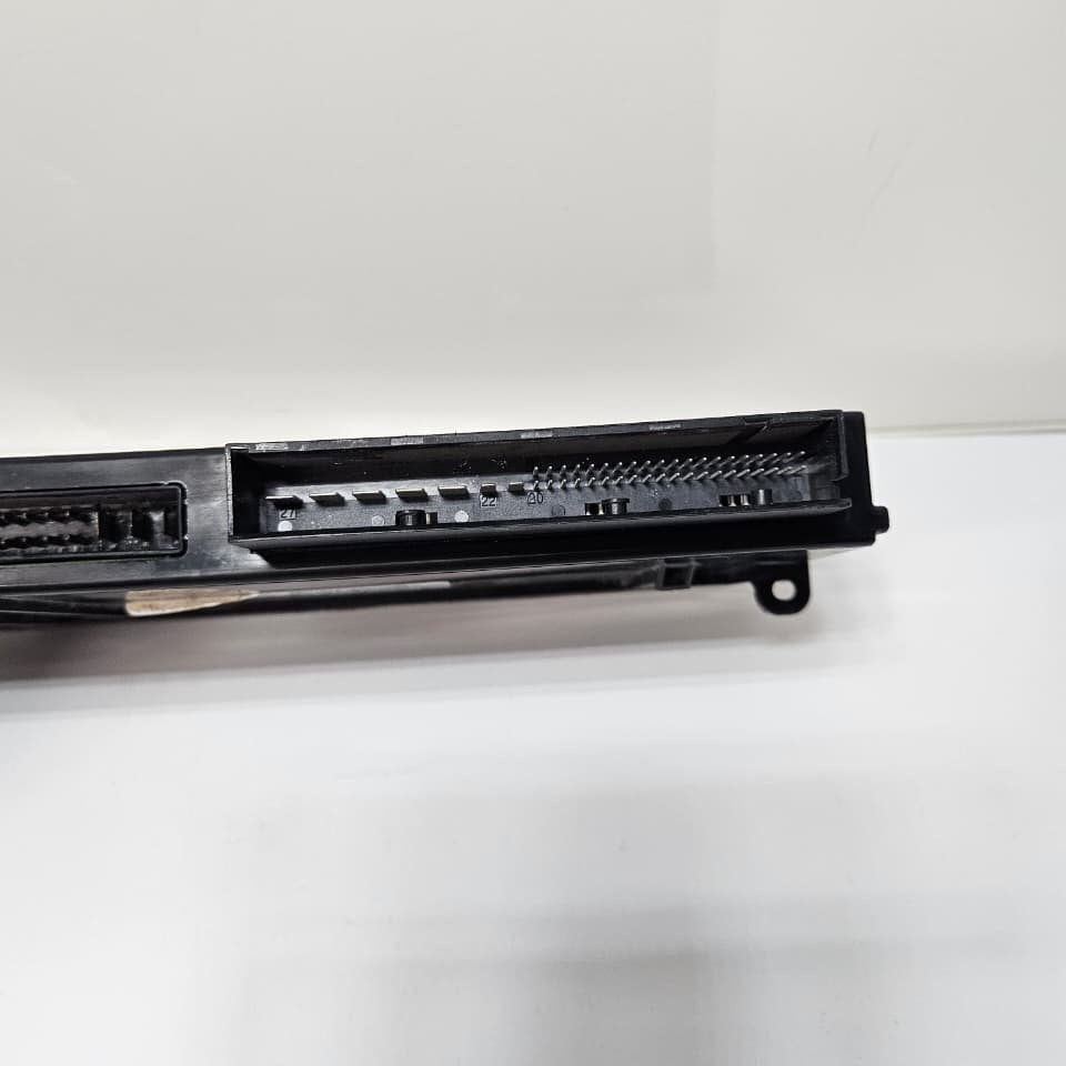 2015-2018 BMW X4 Electronic Junction Box Body Control Module 9350363 OEM