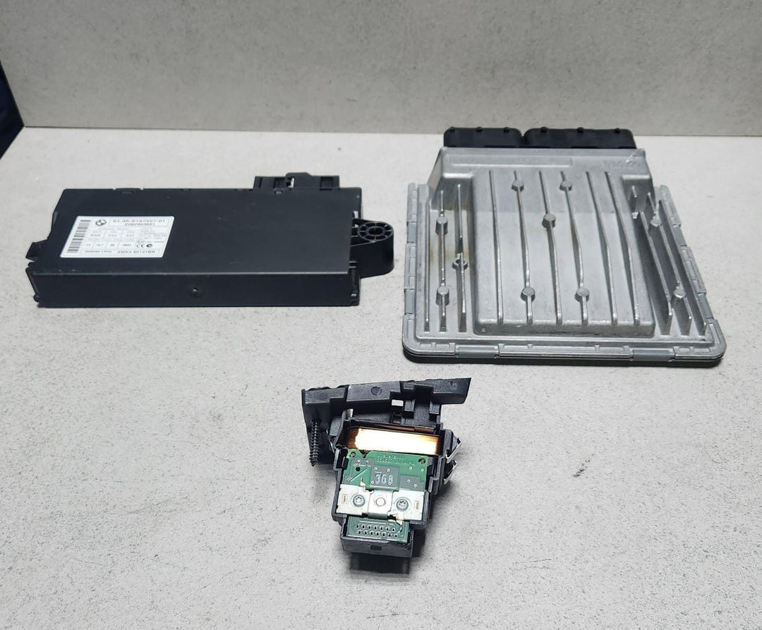 2008-2013 BMW M3 Engine Computer DME 7842403 BMW M3 E90 E92 E93 MS MS60 ECU SET 