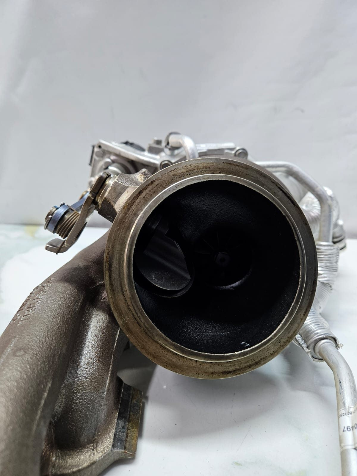 2018 BMW 530i G Series B48 Turbocharger 8631904 OEM