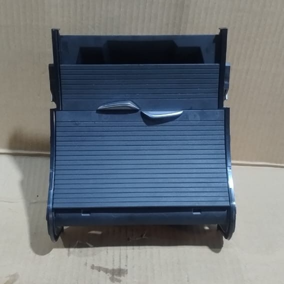 BMW X1 F48 CENTER CONSOLE CUP HOLDER W/ 12V OUTLET 9299529