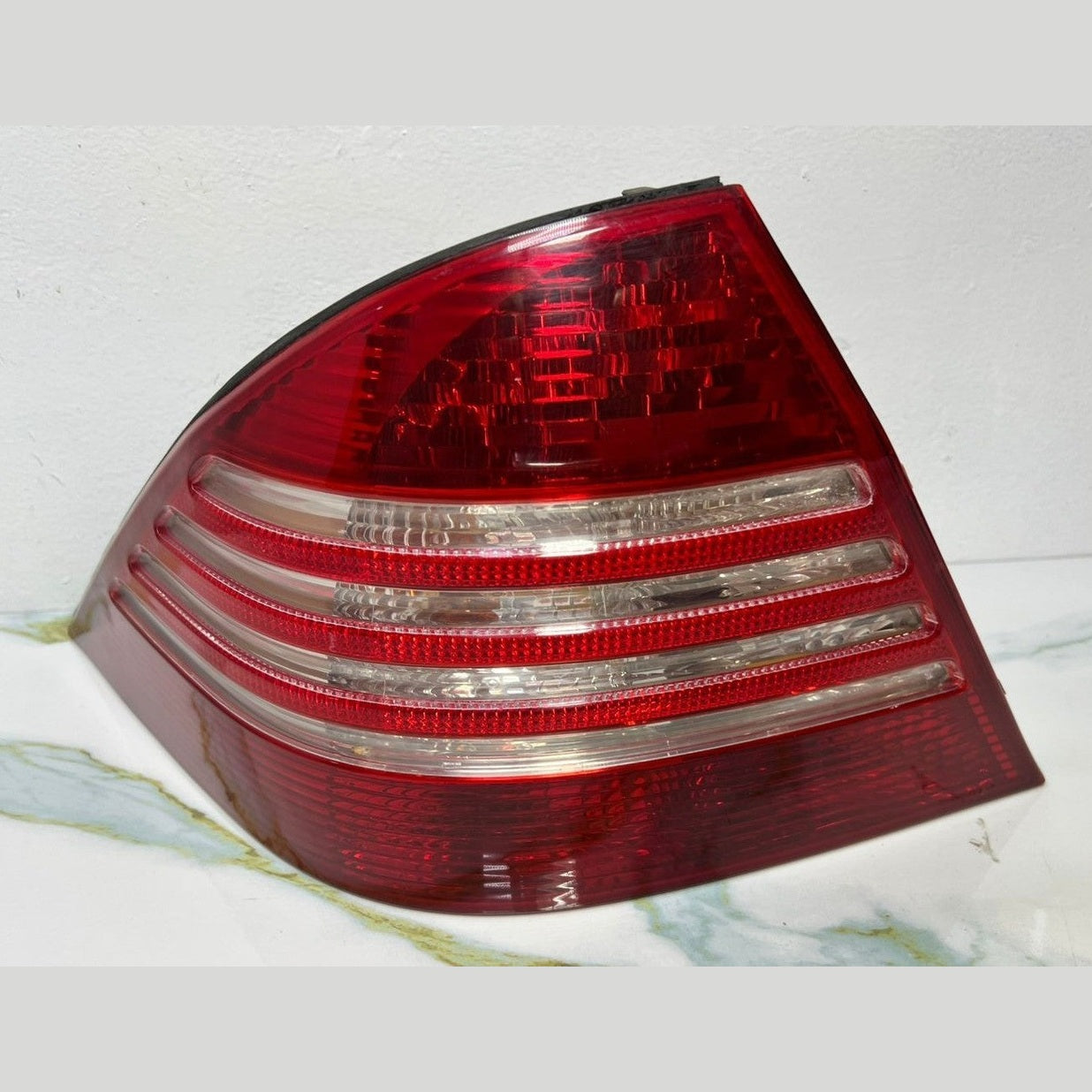 1999-2005 Mercedes W220 S-Class Rear Left Side LED Tail Light Brake Stop Lamp