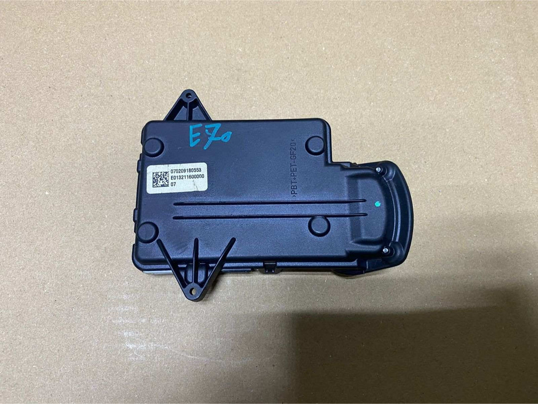 2008-2014 BMW X6 Rear View Backup Camera 9139864  X5, X6.