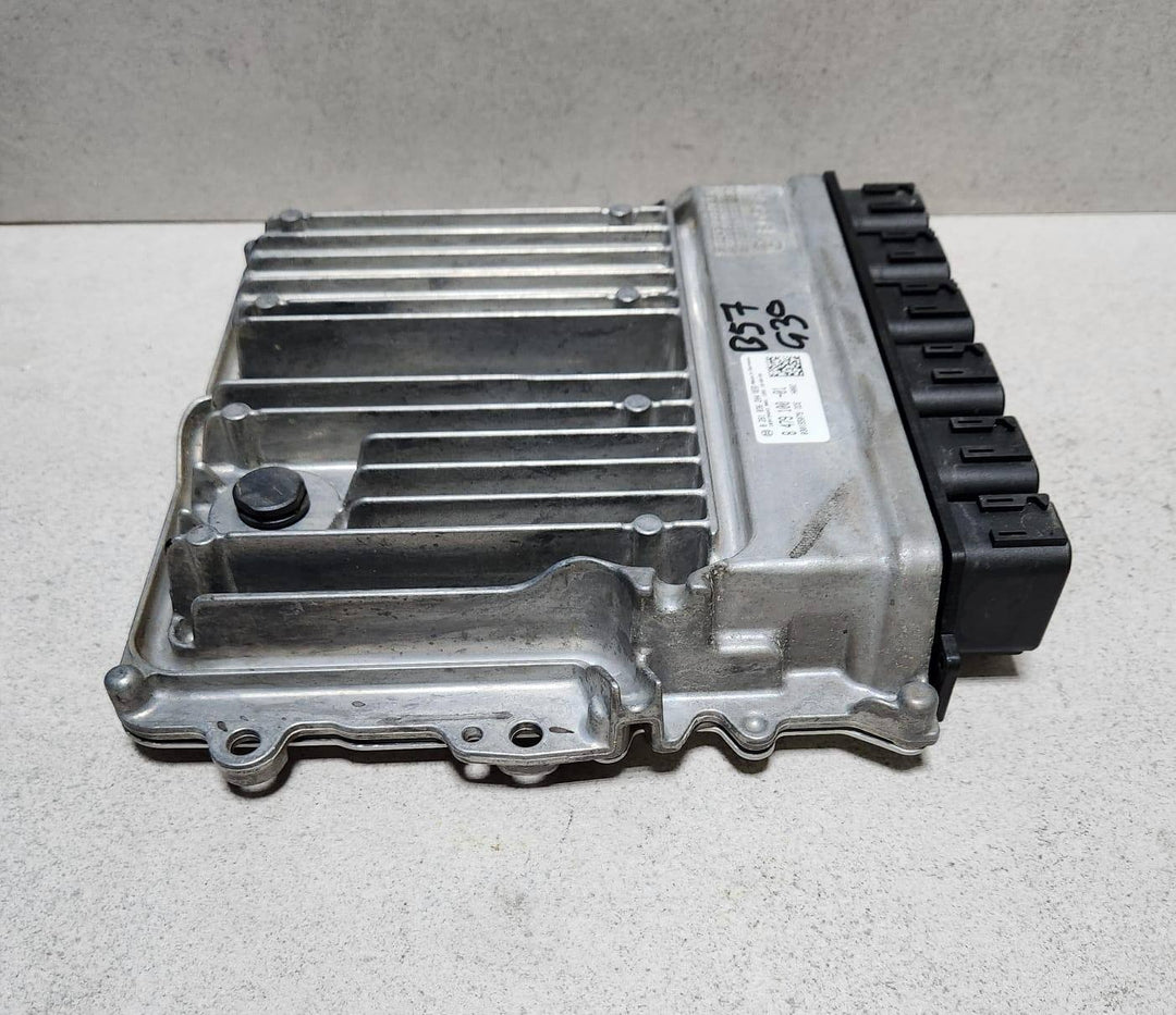 2018 BMW 540D G30 Engine Control Unit DDE 8479100 ECU SET B57 3.0