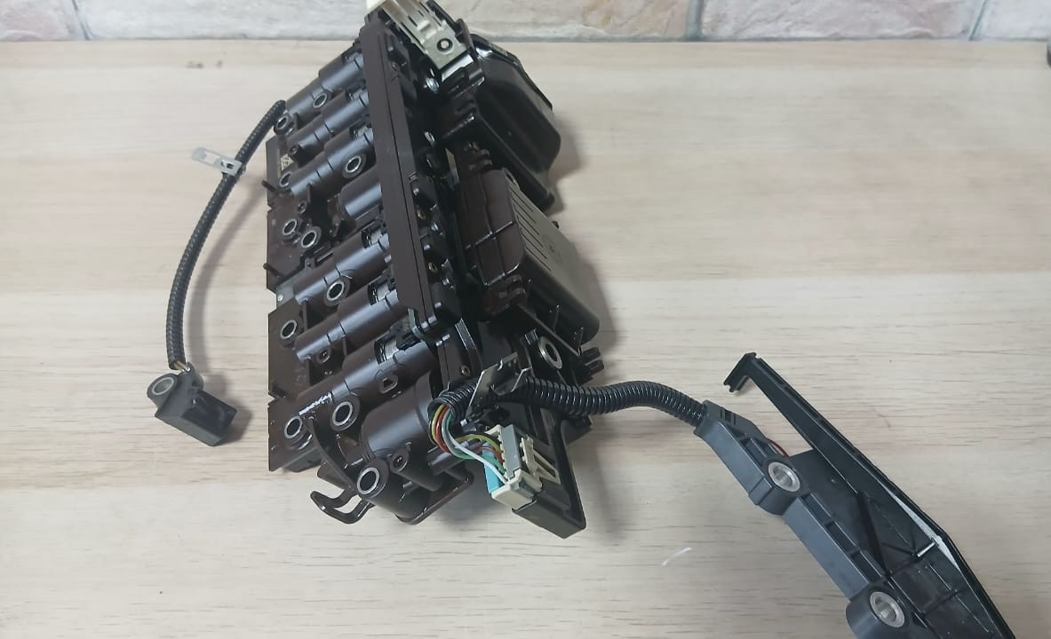 BMW GL45 Automatic Transmission Module E83 E90 E87 E88 TCU ATCM OEM 24243598