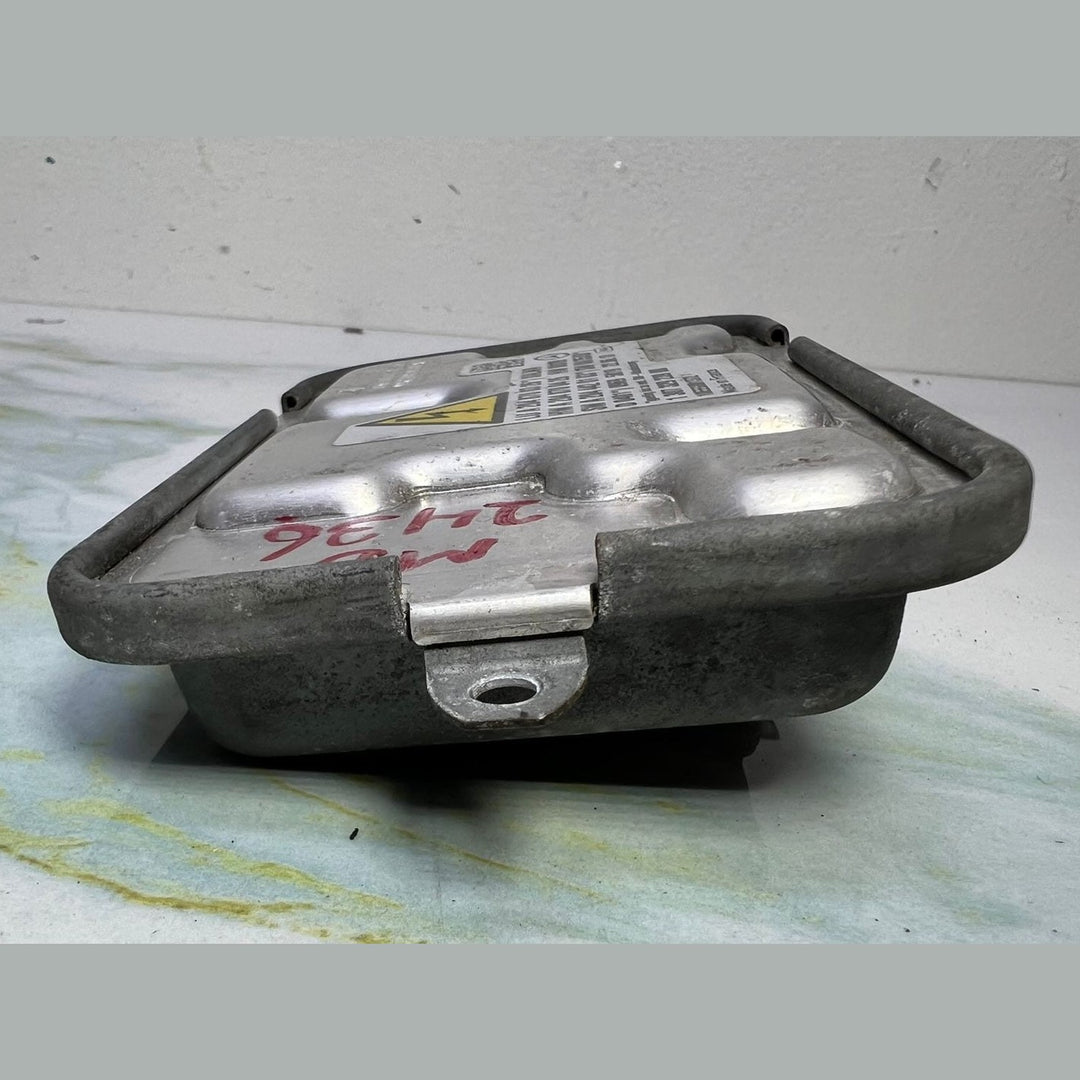 2010-14 Mercedes-Benz C250 Xenon HID Headlight Ballast A2048700326 W204 C-Class
