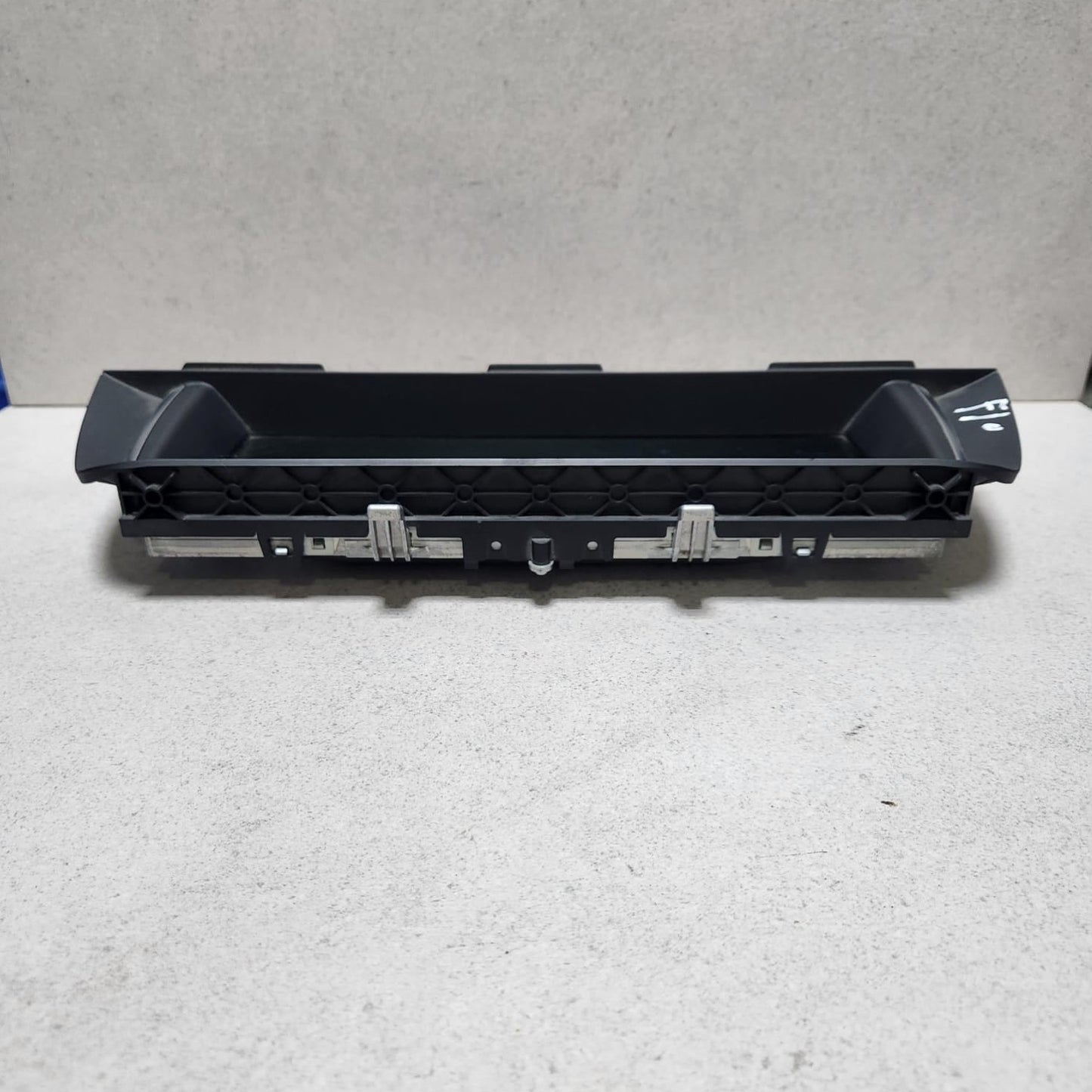 2011-2015 BMW 528i Central Information Display Screen 9289008 5 Series F10 F11